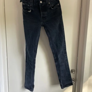 Nudie jeans - Nudie jeans i bra skick