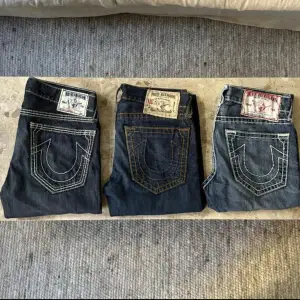 Kommer droppa några sjukt snygga true religion jeans, storlek: 33or, skriv vid intresse, kommer sälja dom runt 750kr styck 