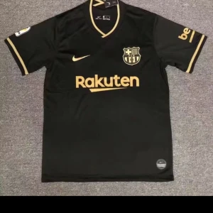 Barcelona t shirt - Hej säljer barcelona t shirt hel ny
