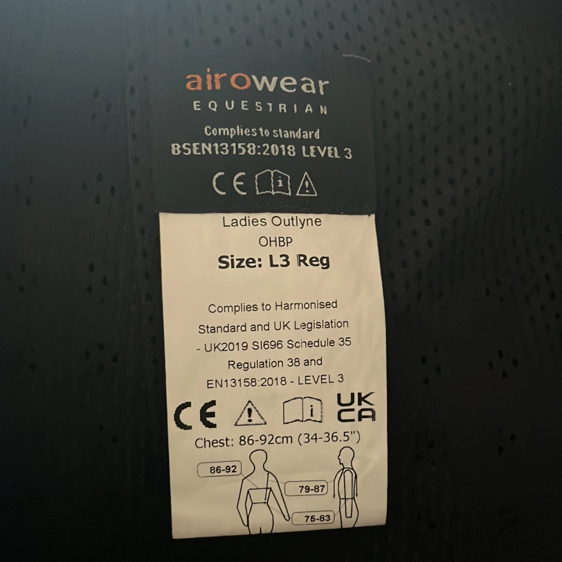 RIDVÄST, SOM NY - 92