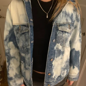 Tie die jeans jacka! - Aldrig använd, super snygg 💕
