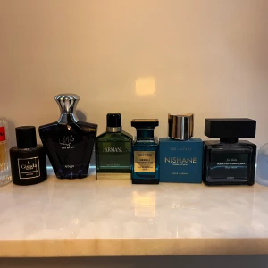 Parfym - Säljer/byter dessa! Markerade med 📦 har presentation!  Tom Ford Neroli portofino 50ml 1100kr📦  Nishane Ege 50ml (letar endast byten på denna just nu!) 📦  Gisada ambassador Intense 50ml 650kr  Armani eau de cedre 50ml 450kr  Rochas moustache 125ml 350