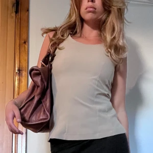 beige linne - jättesnygg beige linne med dragkedja k bak