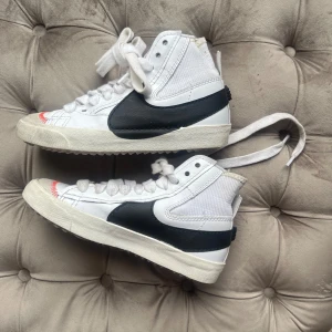 Nike skor🎀 - Väldigt bra skick  Storlek:36,5 