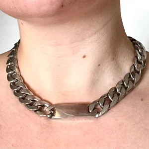 Halsband - Tung metallkedja 