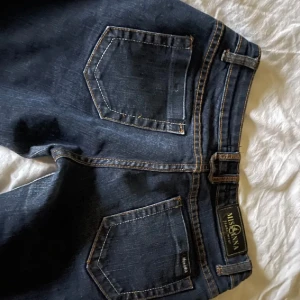 Low waist jeans - Köpa second hand