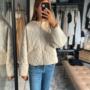 Zara jacka! - Säljer denna jätte fina zara jacka!