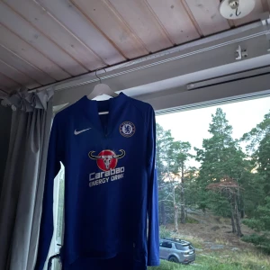 Chelsea drifit - Helt nyskick drifit top. Den passar perfekt för mig som är 184