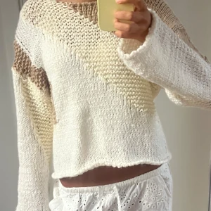 Stickad tröja - Jättefin stickad tröja från zara, oanvänd med lappen kvar💗