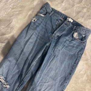 Jeans  - Fina helt oanvända jeans från hm