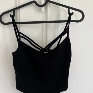 Linne - Topp från Gina  Aldrig använt 