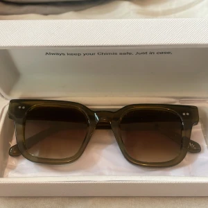 Chimi glasögon green 04 - Säljer ett par knappast använda chimi glasögon i färgen green 04