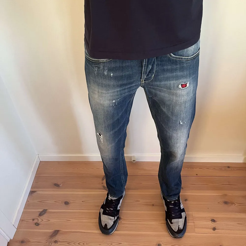 Hej, Säljer nu mina super snygga dondup jeans som är i modellen 