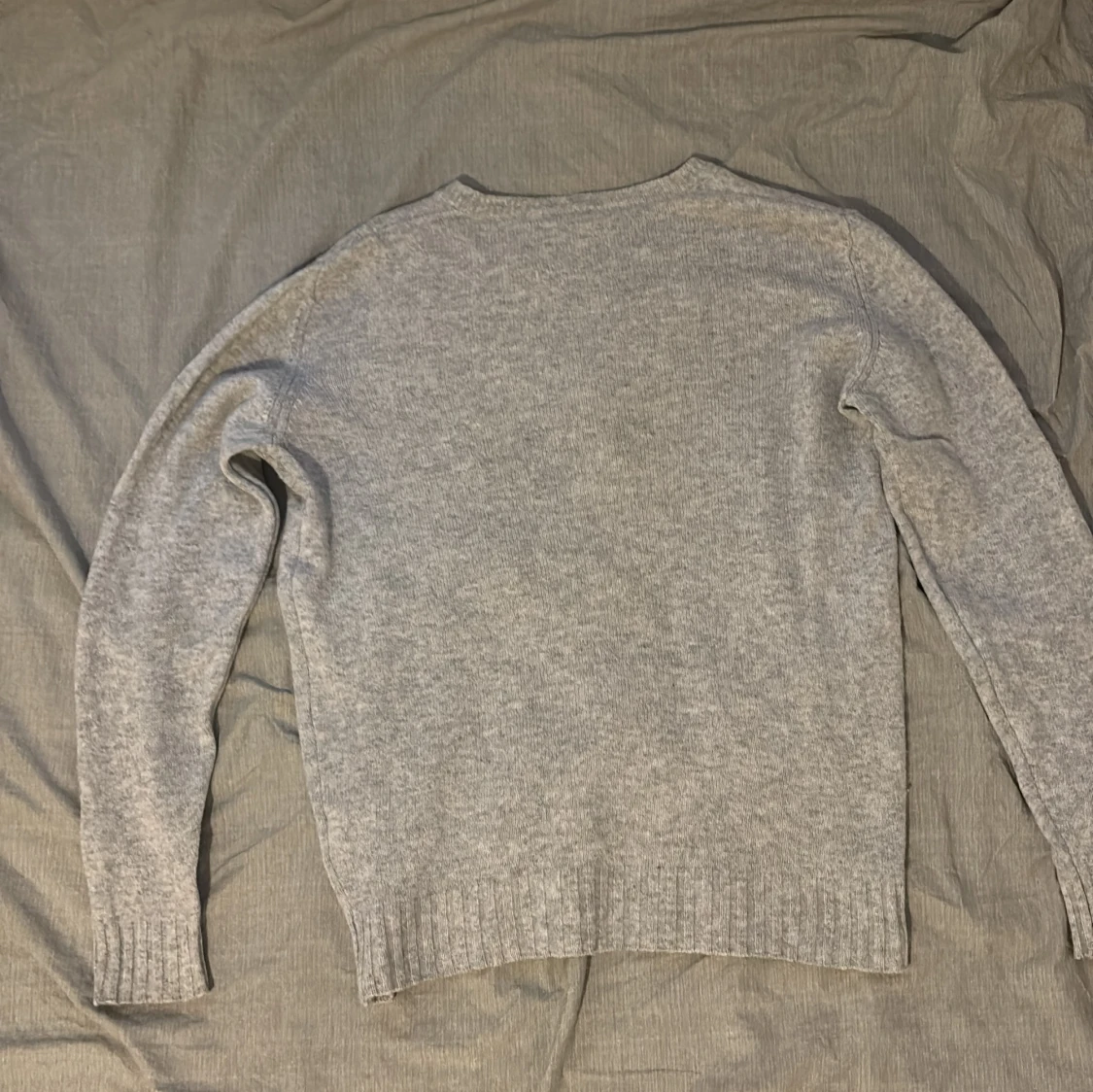 Grå stickad cashmere tröja - 90