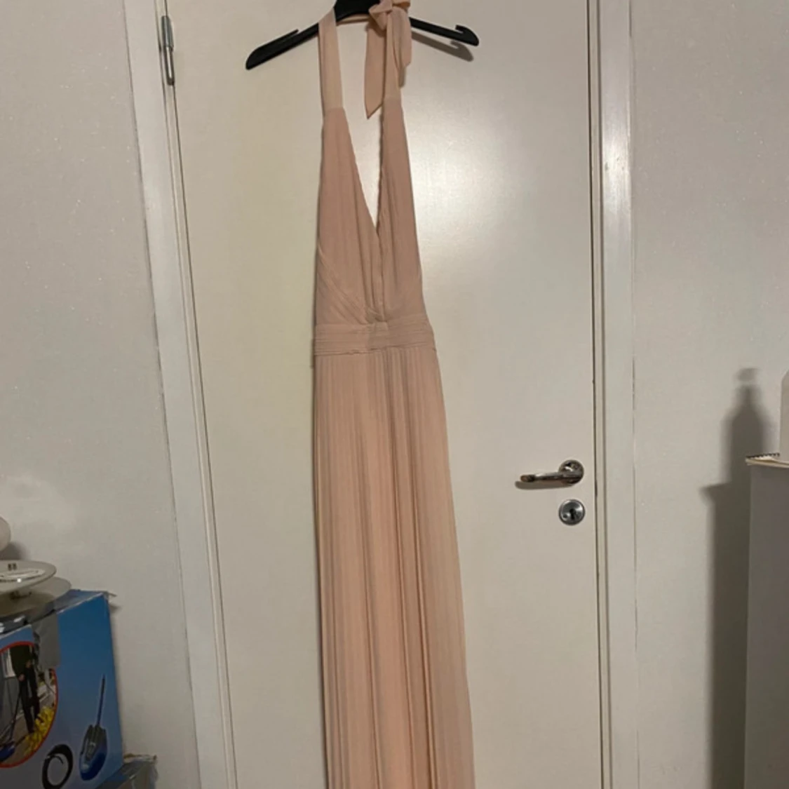 Champagnefärgad/ljusrosa långklänning