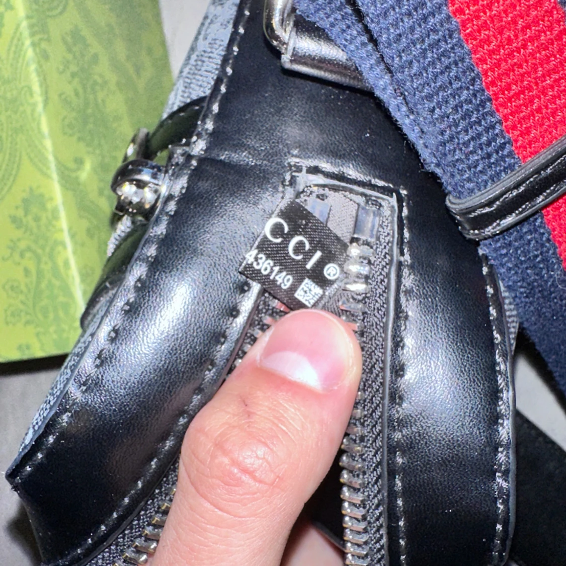 GucciLeather handbag - 90