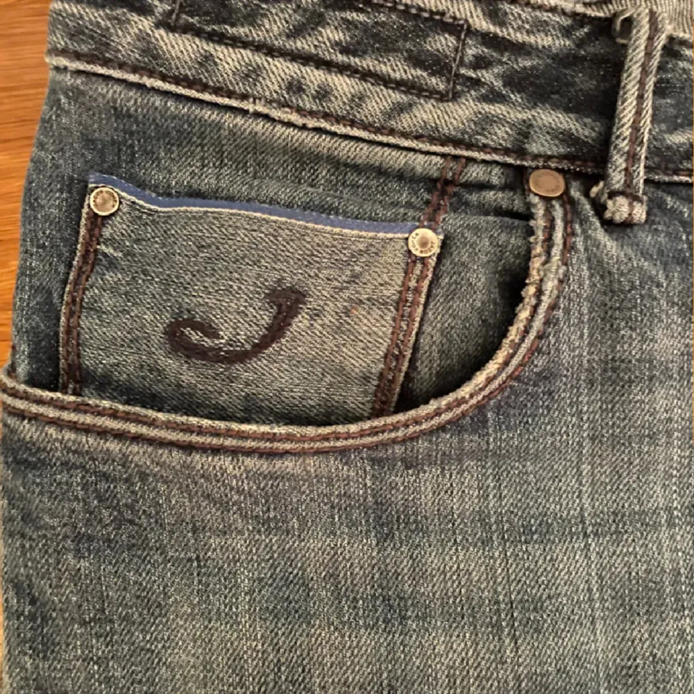 Hej! Säljer dessa asfeta Cohen jeans i size 31, passar ungefär som w29! Skick 9/10, kom privat om du har minsta lilla fråga!. Jeans & Byxor.