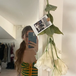 Frotté topp från Zara - Färgglad randig frotté topp från Zara i storlek S. Kan knytas på olika sätt.  (Använd ett par gånger)