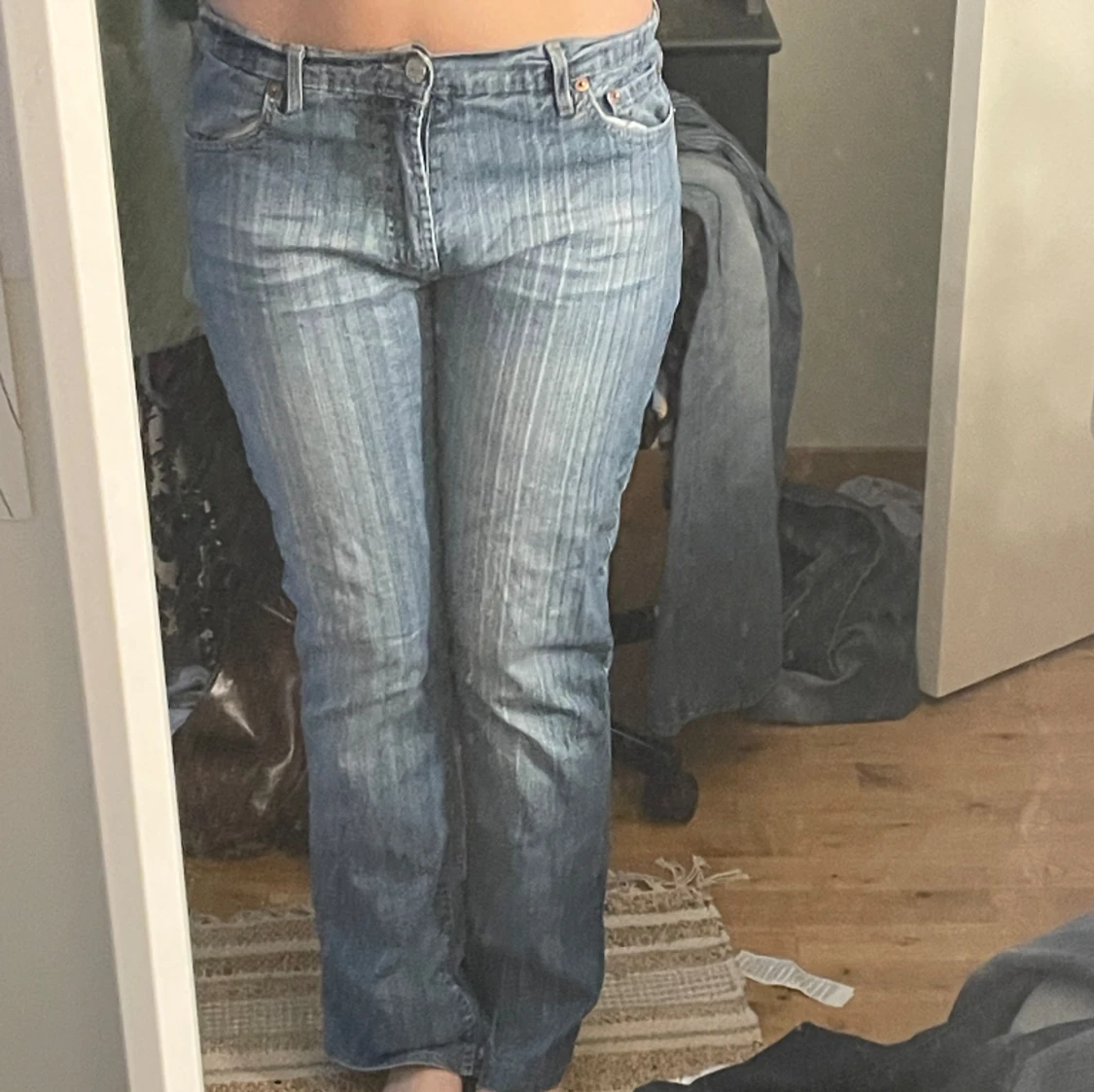 lågmidjade 2000s jeans