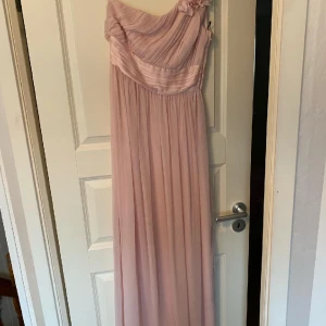 Klänning  - Fest klänning, ljusrosa. H&M strl 36