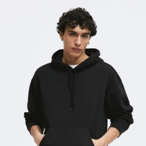 Svart huddy  - En svart hm huddy, lite sliten