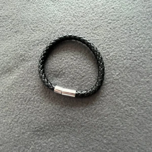 Flätad ameband - Flätad armband för endast 49kr