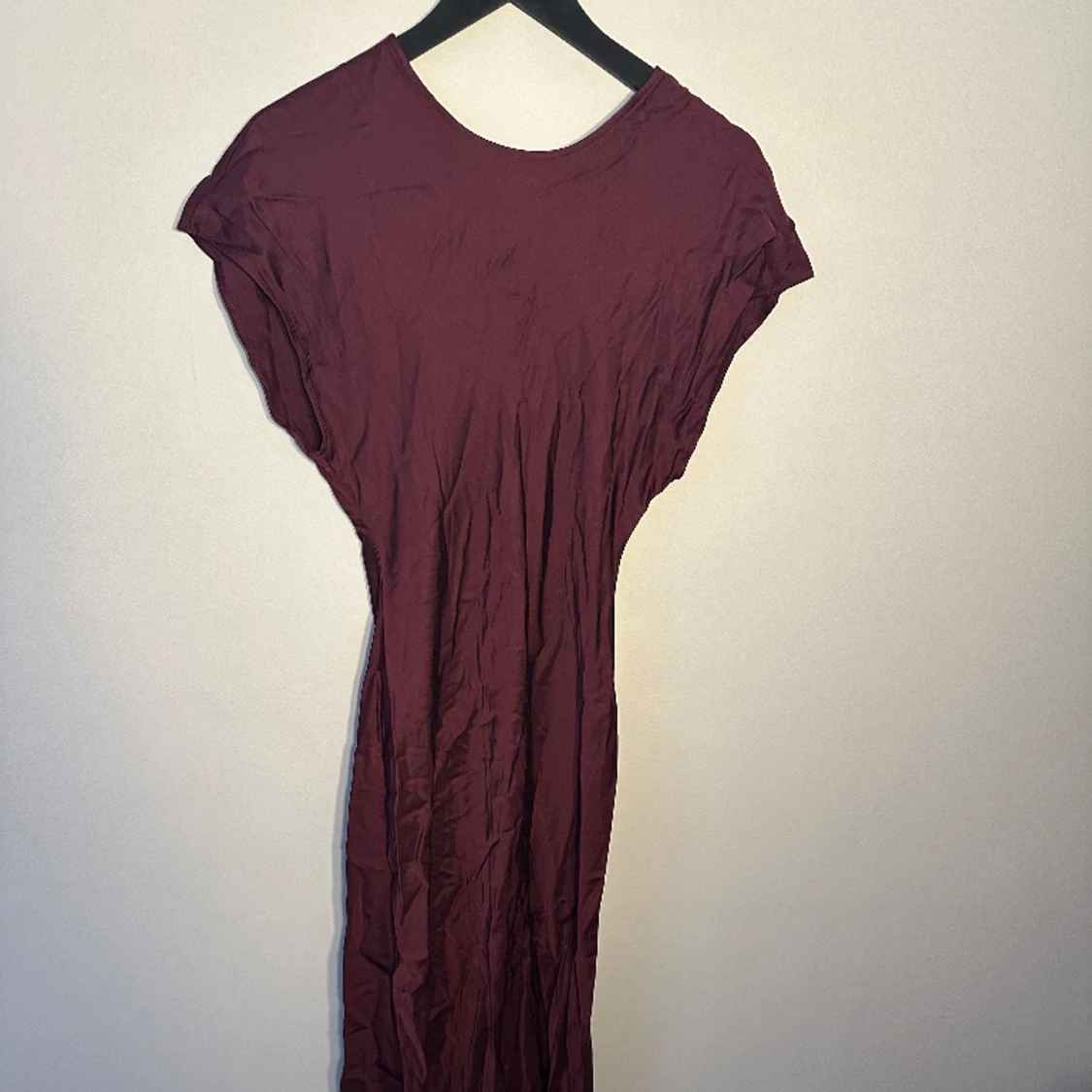 Vinröd klänning  - 91