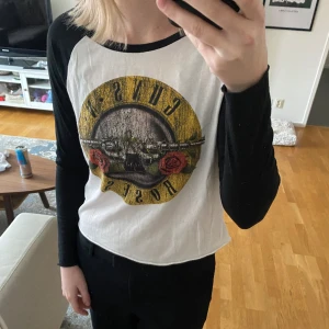 Tröja - Gunsnroses tröja 