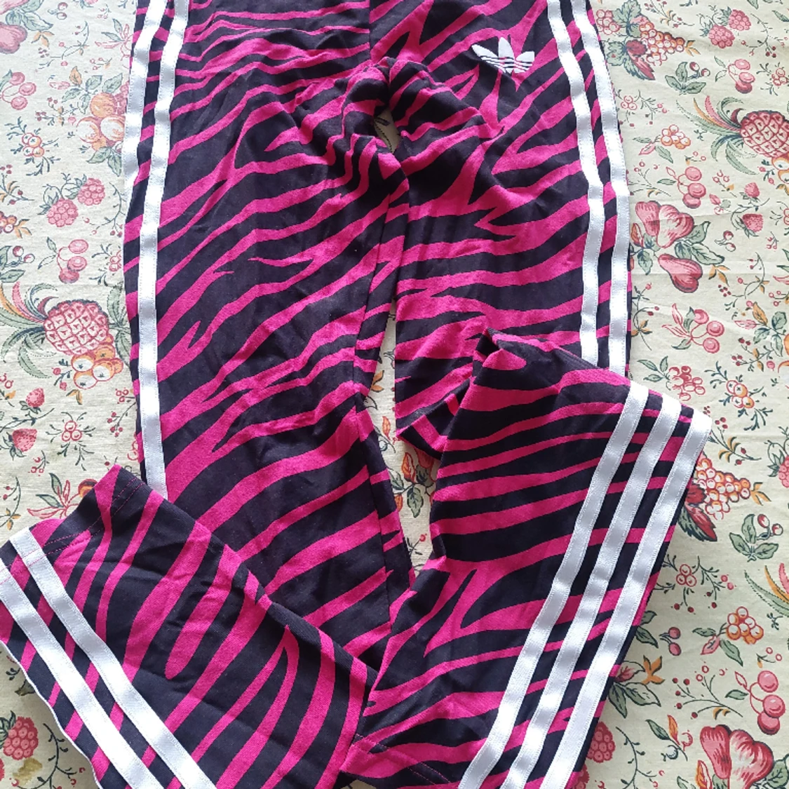 ADIDAS TIGHTS; 164/XS