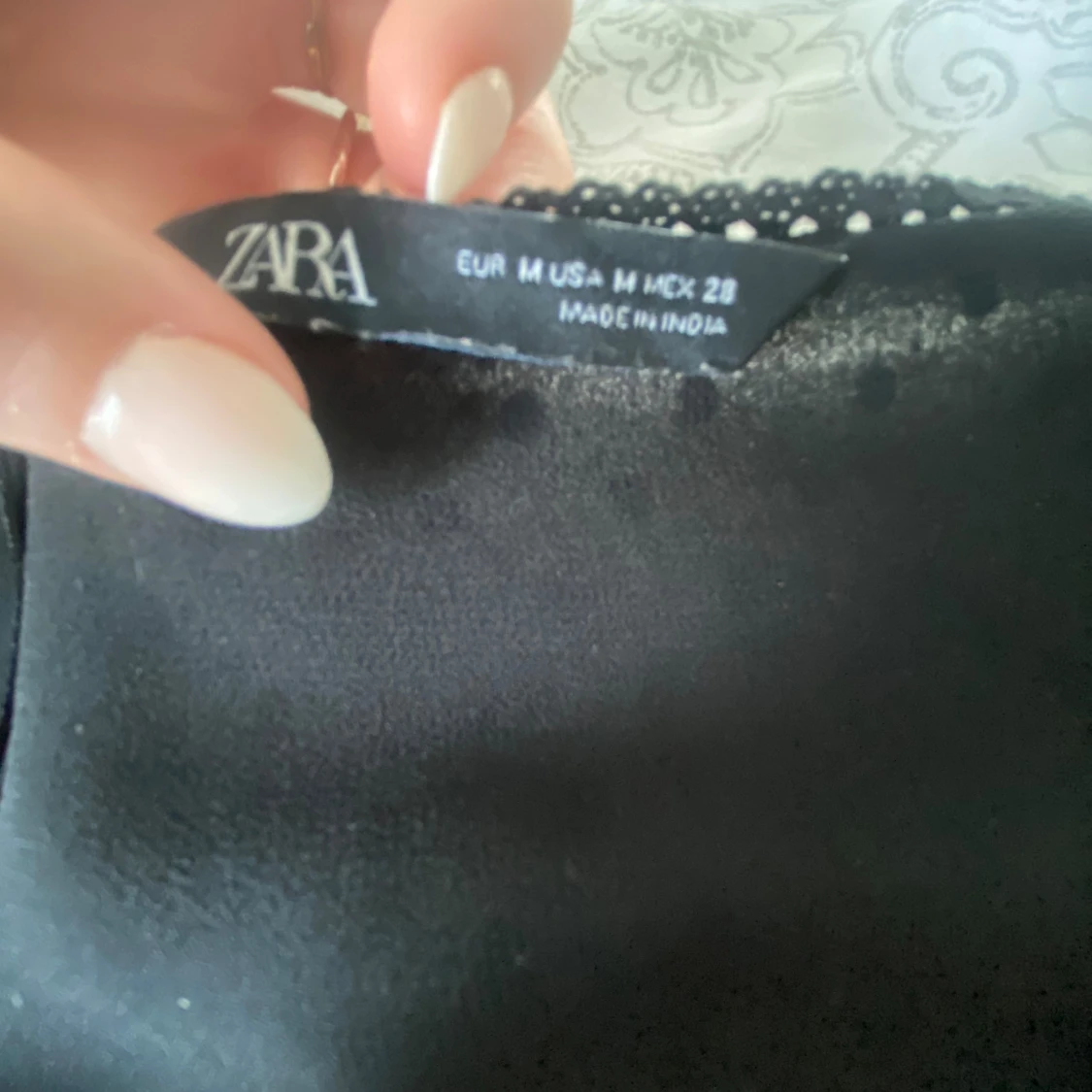 Jättefin svart zara blus!😍 - 92