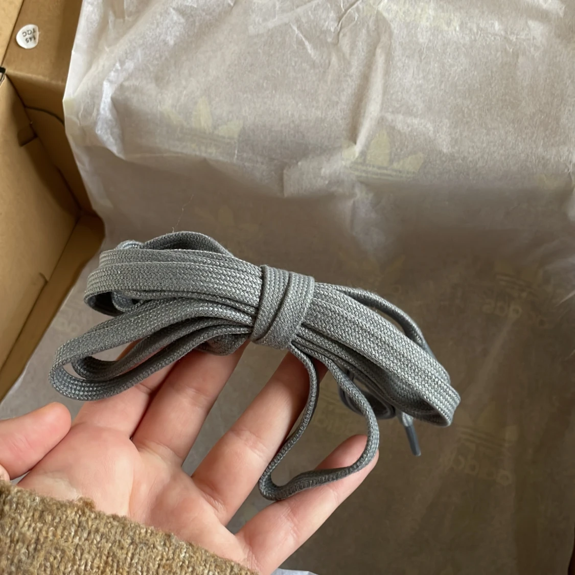 Oandvända Addidas campus 00s gråa  - 93