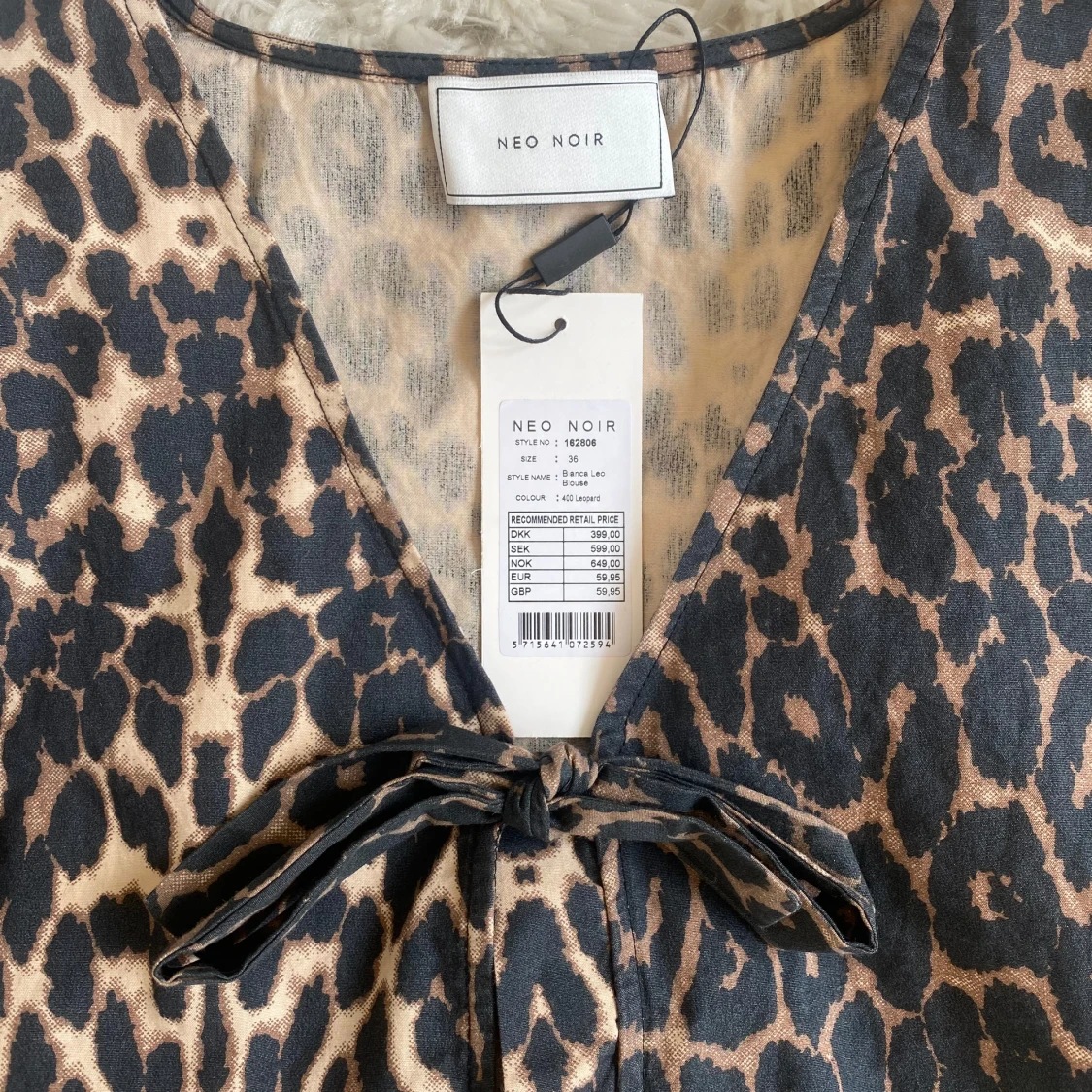 Leopard blus med knytband - 90