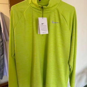 Nike dry-fit  - Helt ny nike dry-fit tröja  