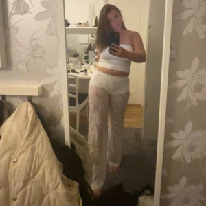 Spetsbyxor,lågmidjade - Samma byxor som tidigare annons. Här är bild på!