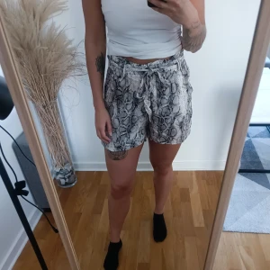 Shorts - Knappt använda