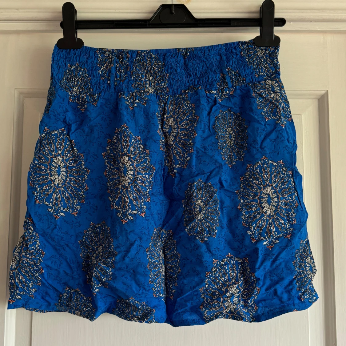 Blå mönstrad kjol  - 91