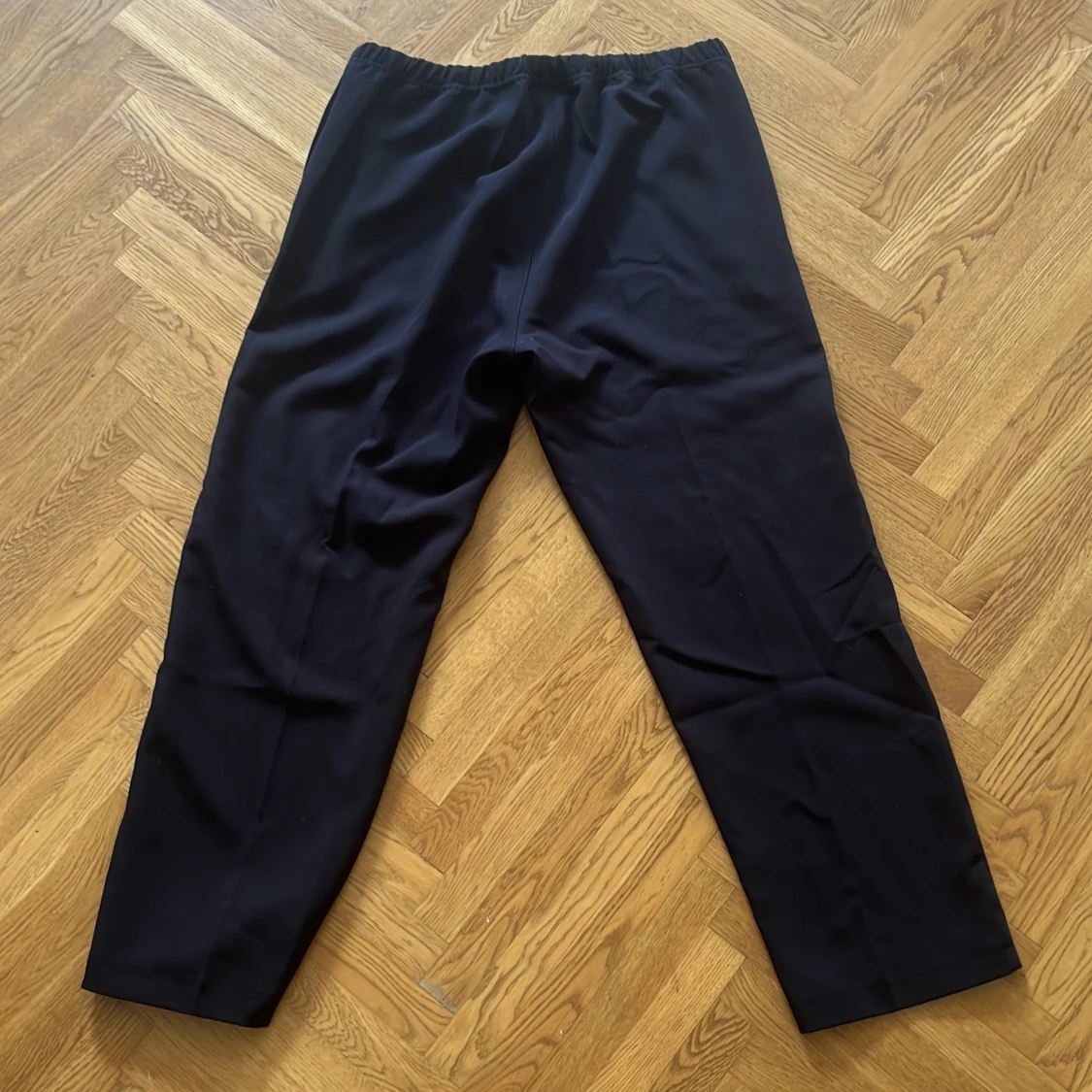 Svarta byxor från Weekday - 90