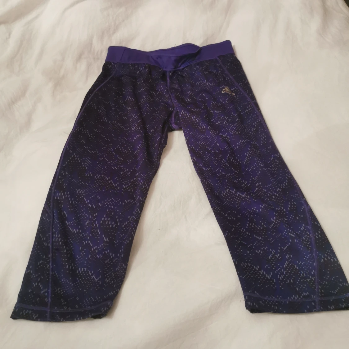 Tränings tights i märket Adidas