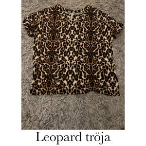 Säljer denna leopard tröja för att jag aldrig använder den längre🥰