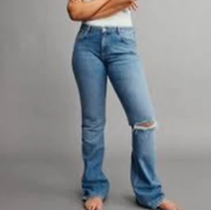 Ginatricot jeans Low waist bootcut - Priset kan dirkuteras
