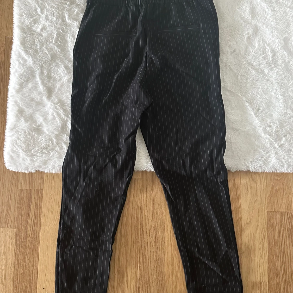 Tygbyxor från Only - 90