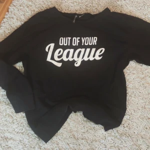 Sweatshirt  - Sweatshirt i fint skick ⭐ Stl S 