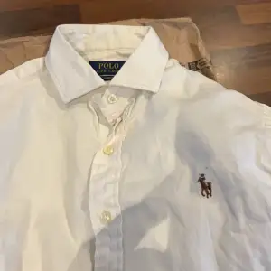 Fräsch Ralph lauren skjorta strl S Skick 9/10