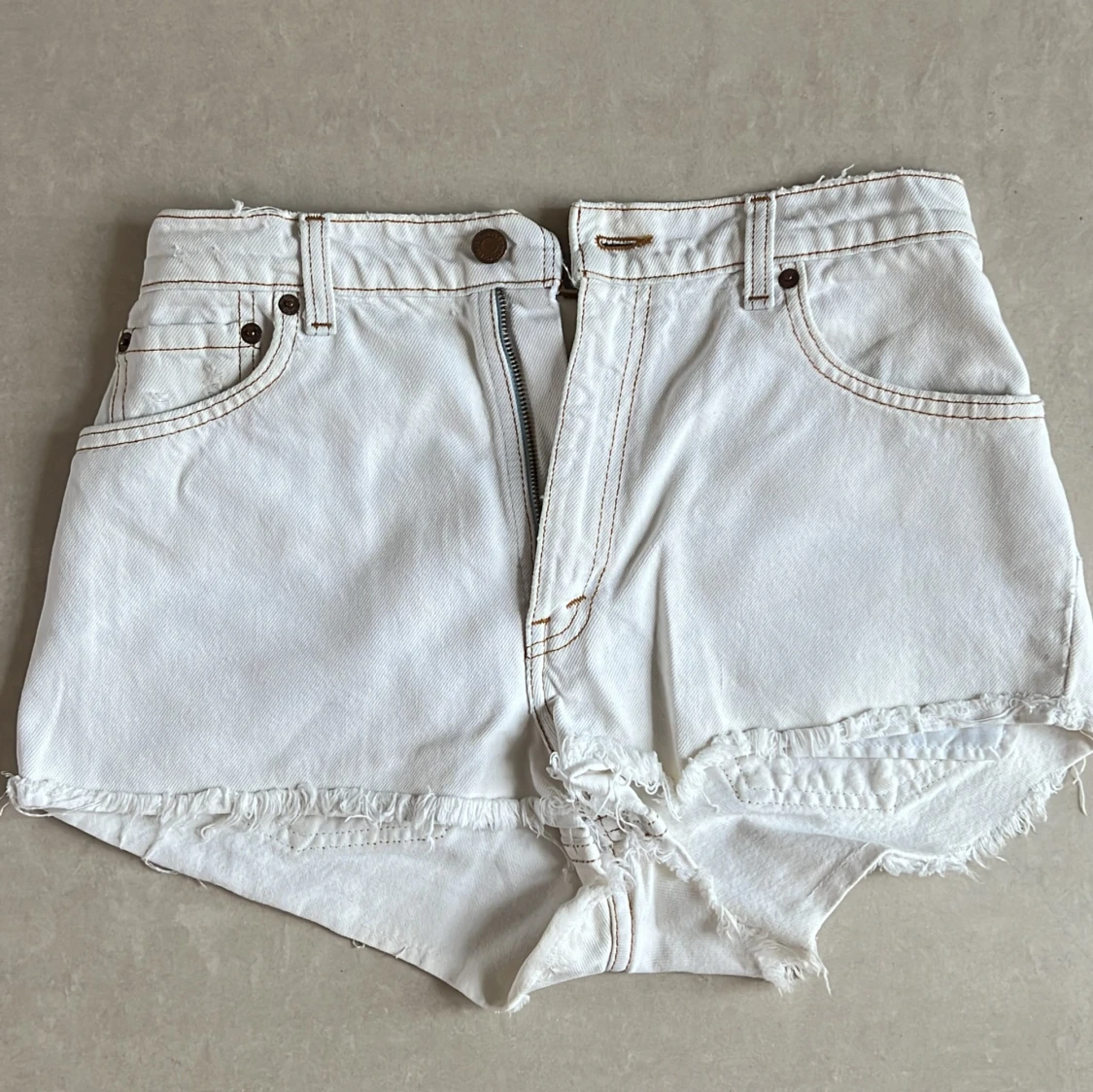 Levis shorts - 90