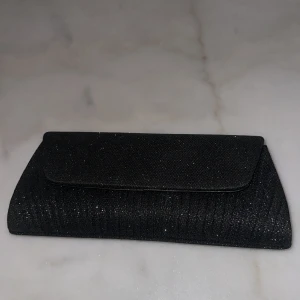 Partyväska  - Liten och smidig partyväska 