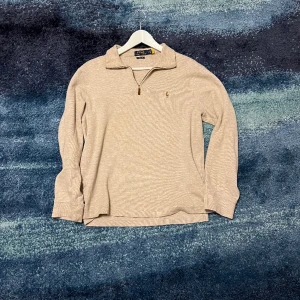 Beige ralph lauren quarter zip - Bra skick och passar bra