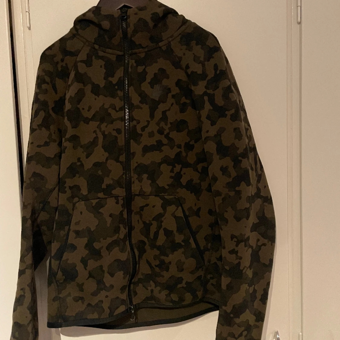 nike tech fleece - 90