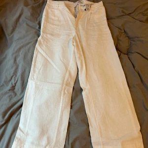 Linnebyxor weekday - Köpta i sommras för 700 och använda en gång