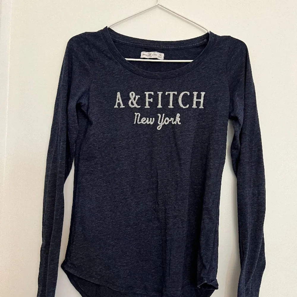 Fin långärmad tröja från Abercrombie & Fitch, Köpt i london för något år sedan. Tröjor & Koftor.