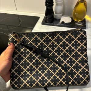 By Malene Birger väska  - Jättefint skick, mer eller mindre oanvänd 